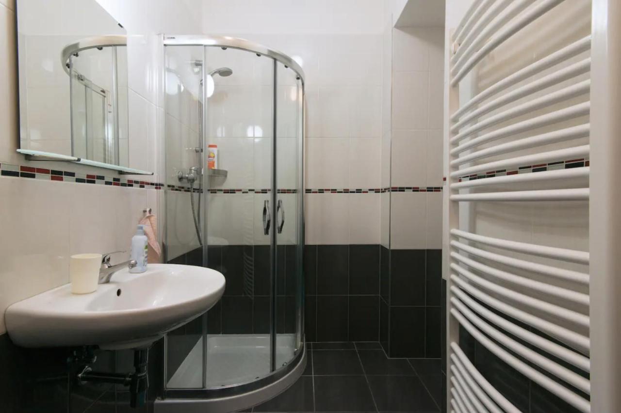 Central Prague Wenceslas Square Apartments Экстерьер фото